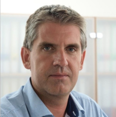 Intuitivno osebni HRM portal - HRBOT24/7 razvit v APEX-u