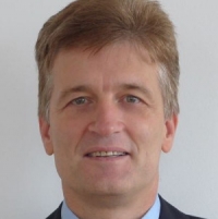 Tomaž Po&scaron;tuvan